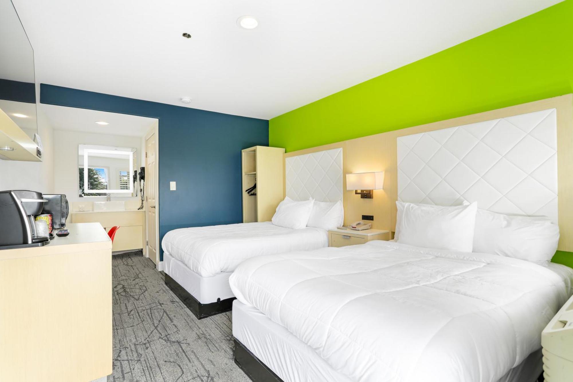 Signature Inn Berkeley Buitenkant foto